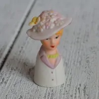 Напёрсток Леди в шляпке Enesco nff-0160/4