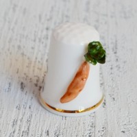 Напёрсток Морковка nff-0144